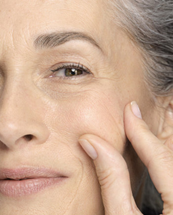 Menopauza a strata kolagénu: Prečo dochádza k ochabovaniu pleti?